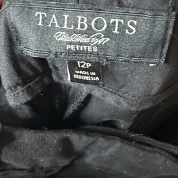 Talbot's Signature Black Crop‎ Pants - Picture 4 of 6